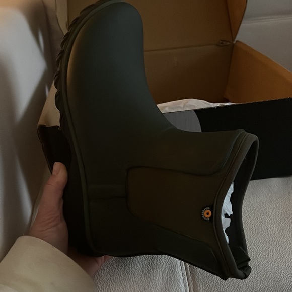 BOGS Women's Sauvie Slip on Boot Waterproof Garden Rain BRAND NEW - Picture 3 of 6